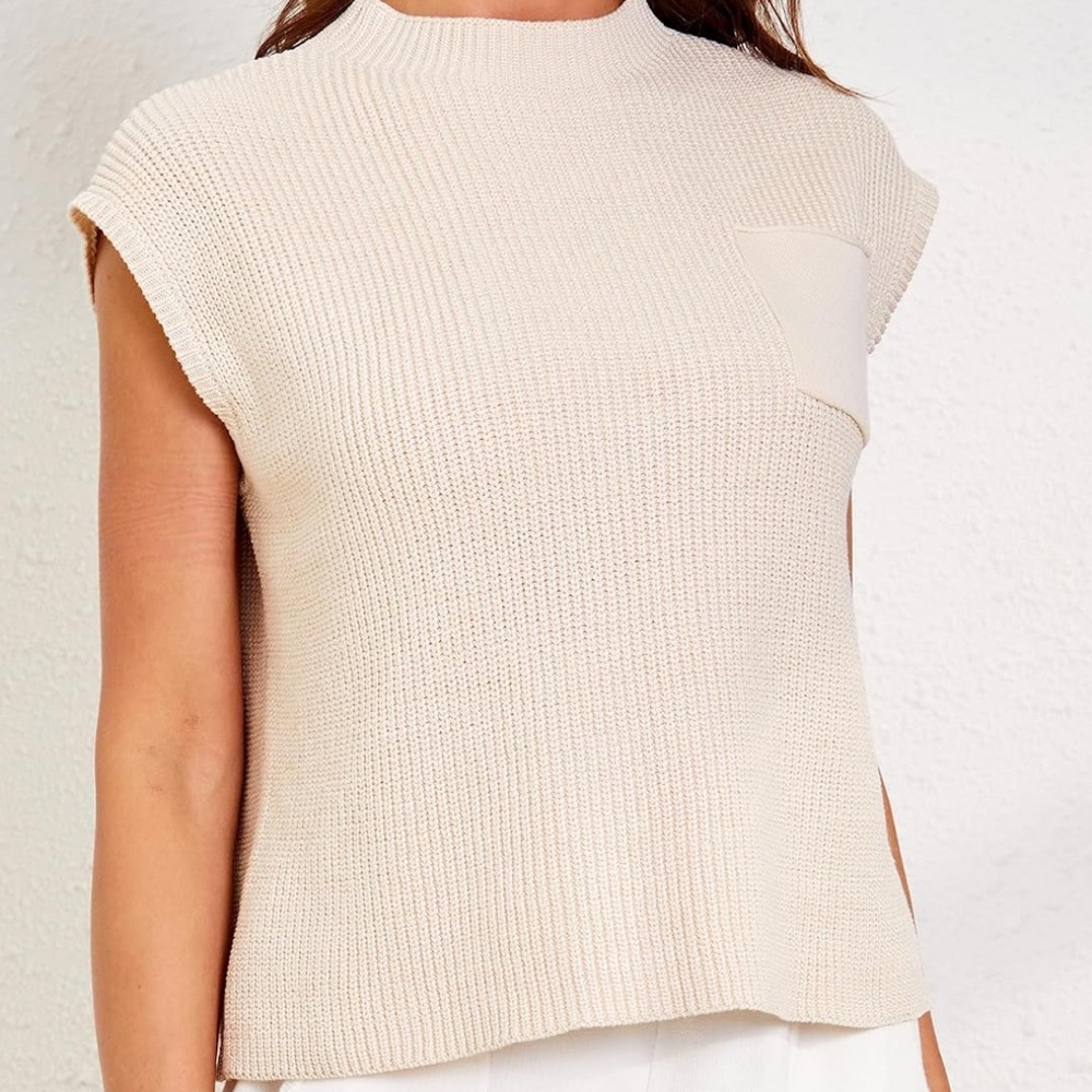 Mock Neck Cropped Cap
Sleeve Sweater Vest
